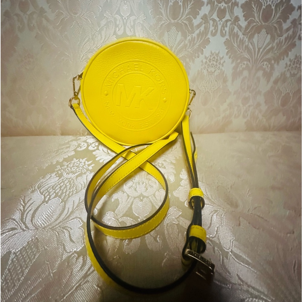 Michael kors crossbody bag